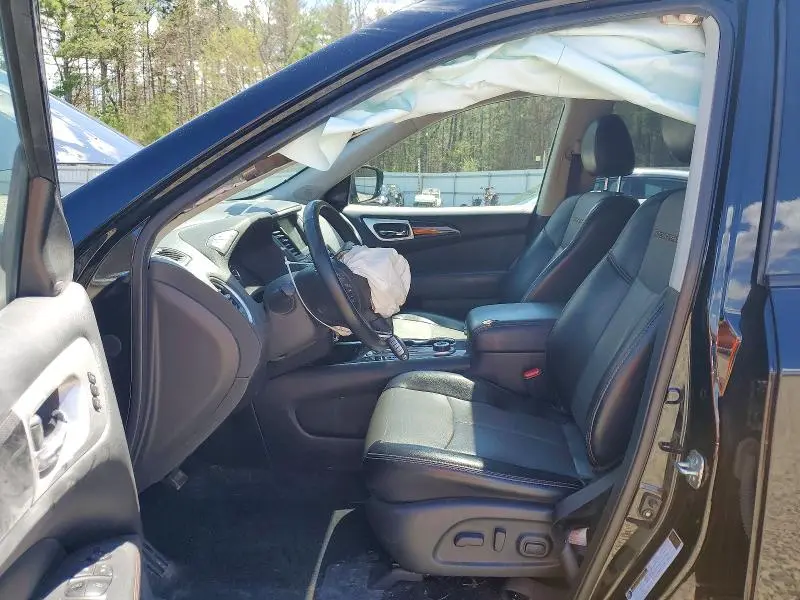 2020 NISSAN PATHFINDER SL  