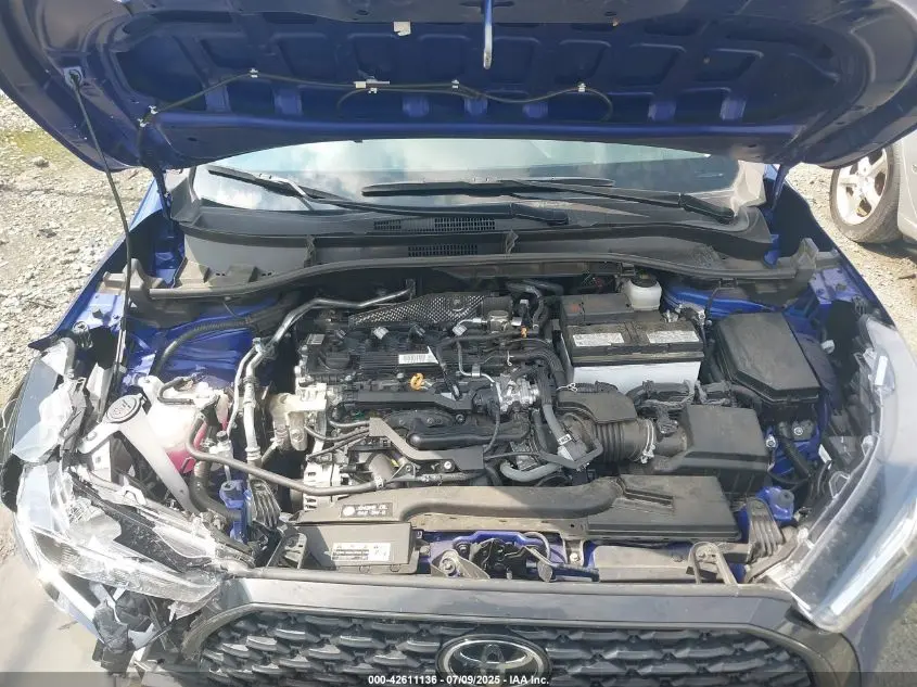 2024 TOYOTA COROLLA CROSS LE