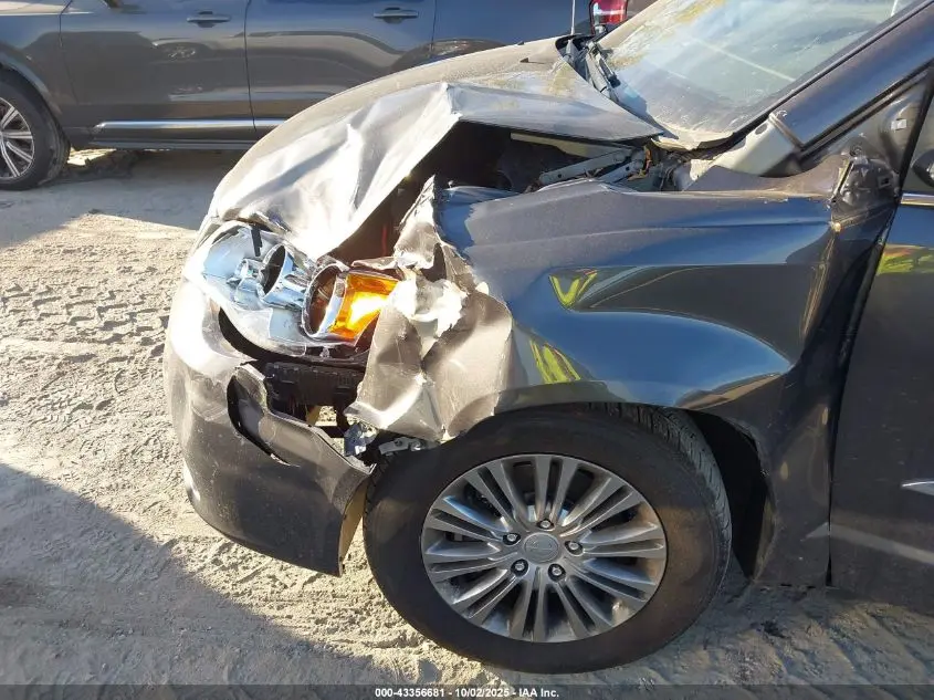 2015 CHRYSLER TOWN & COUNTRY TOURING-L