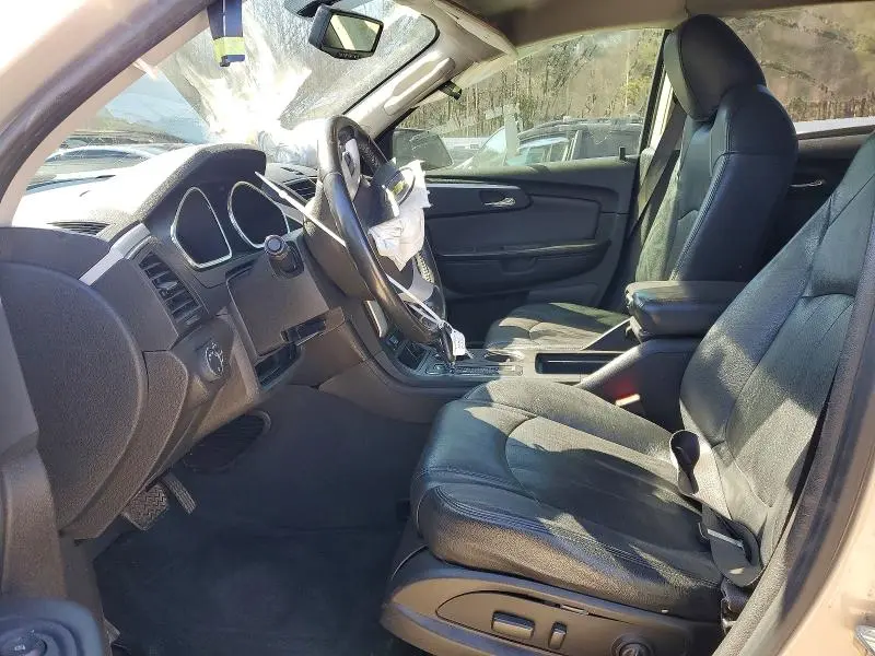 2012 CHEVROLET TRAVERSE LT  