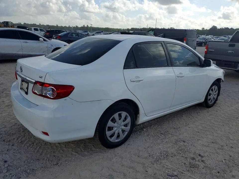 2011 TOYOTA COROLLA LE  
