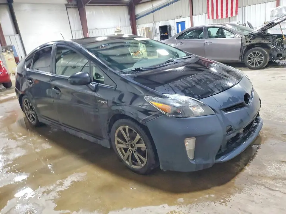 2012 TOYOTA PRIUS FIVE  