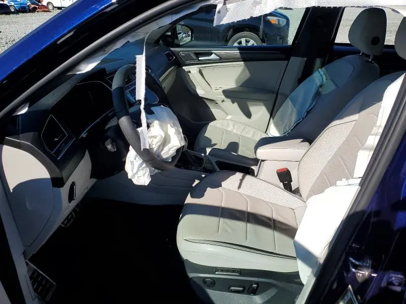 2022 VOLKSWAGEN TIGUAN SEL R-LINE  