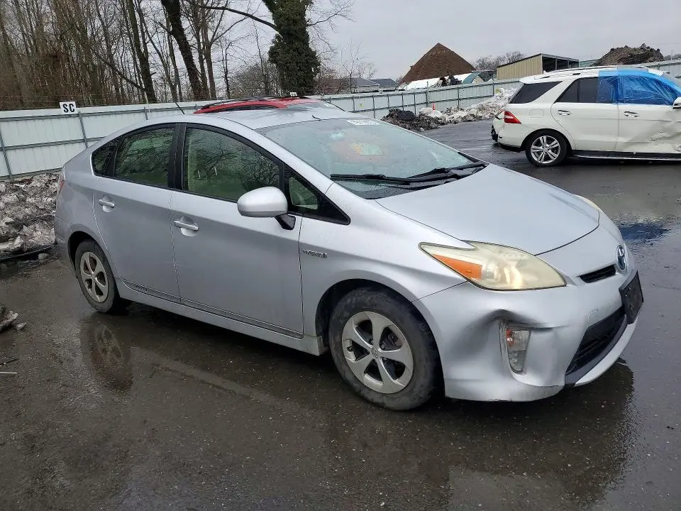 2012 TOYOTA PRIUS TWO  