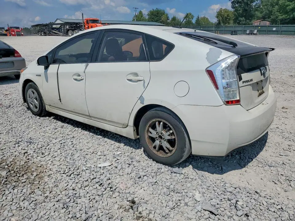 2010 TOYOTA PRIUS II  