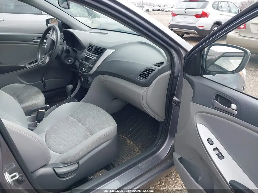 2015 HYUNDAI ACCENT GLS