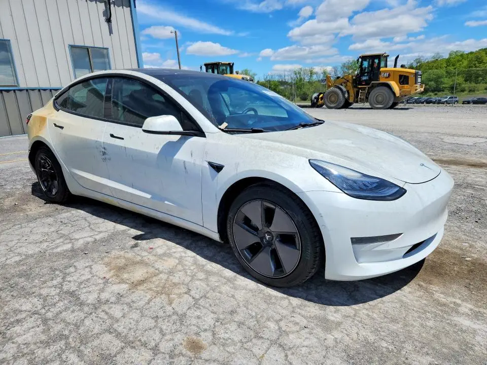 2021 TESLA MODEL 3   