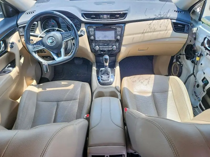 2017 NISSAN ROGUE SL  