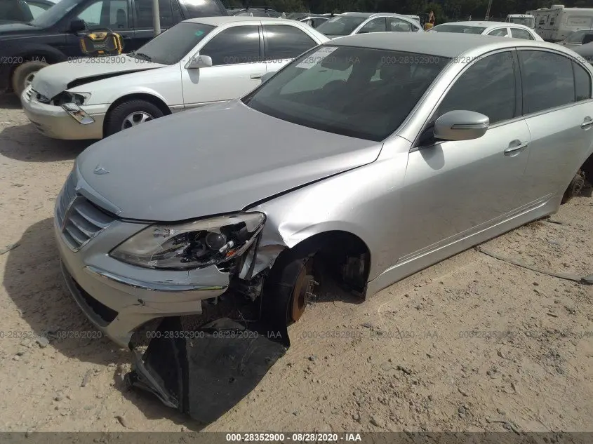 2012 HYUNDAI GENESIS 3.8