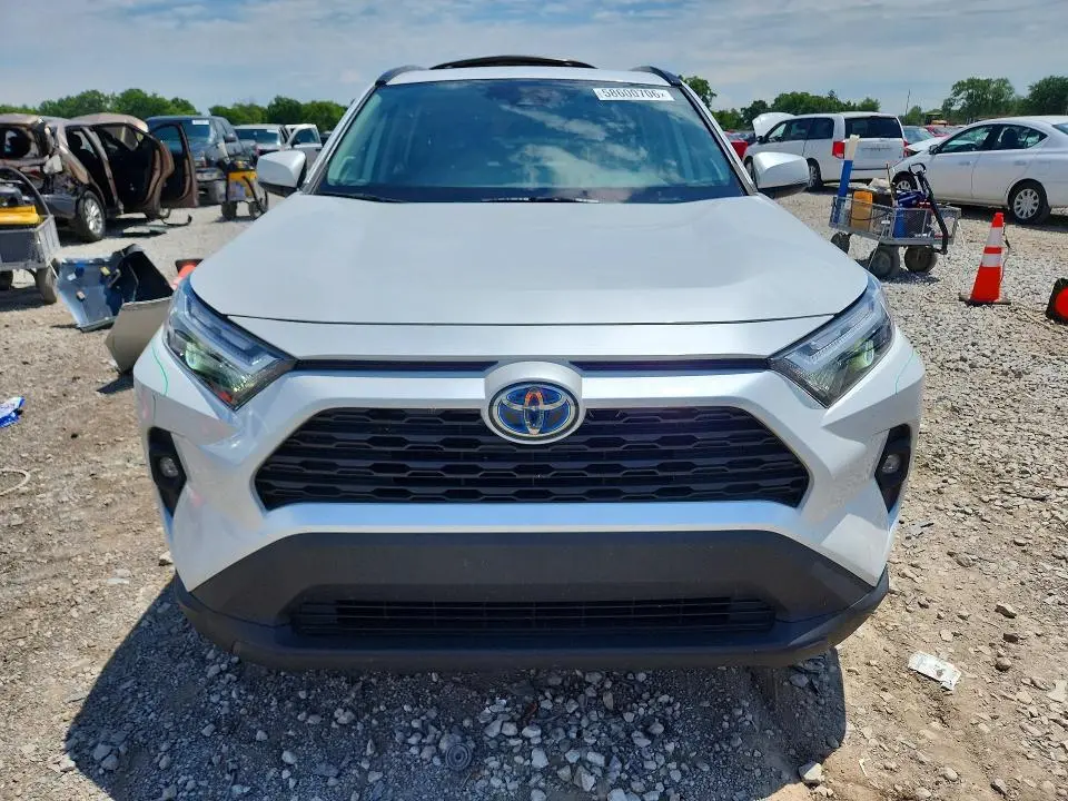2023 TOYOTA RAV4 XLE PREMIUM  