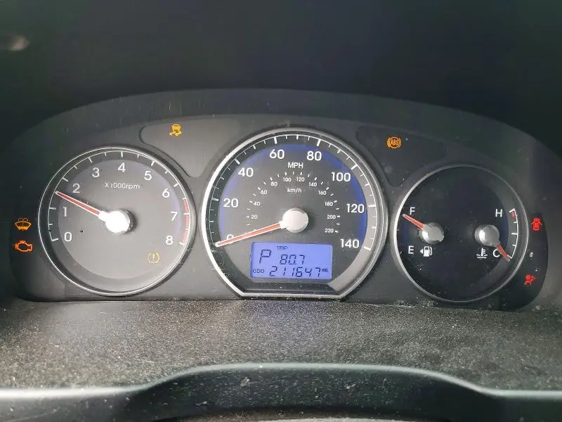 2011 HYUNDAI SANTA FE GLS  