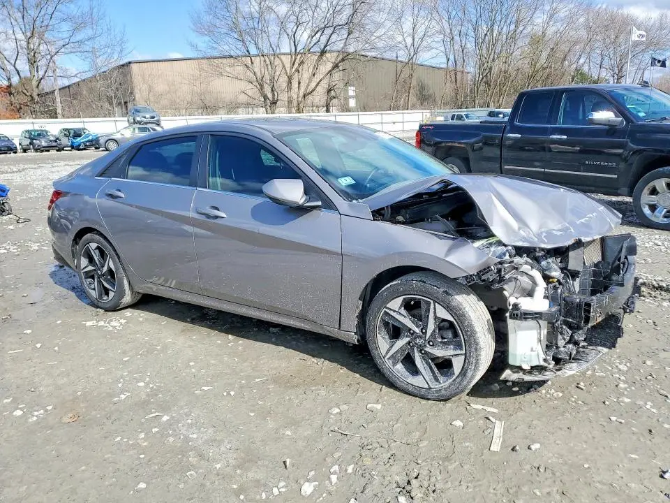 2021 HYUNDAI ELANTRA SEL  