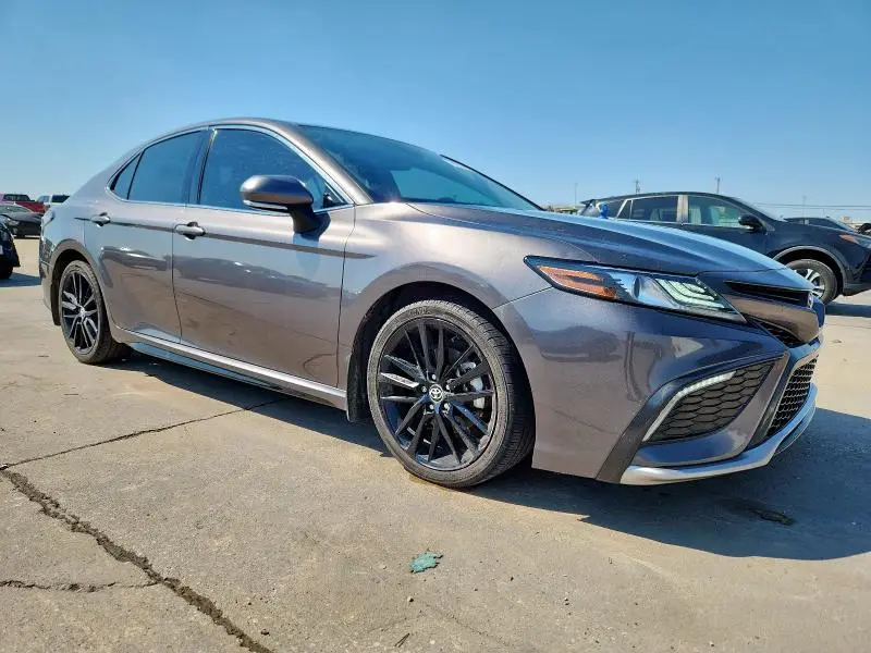 2022 TOYOTA CAMRY XSE  