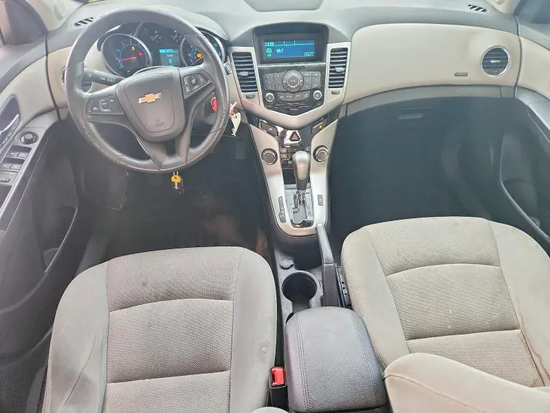 2015 CHEVROLET CRUZE LT  