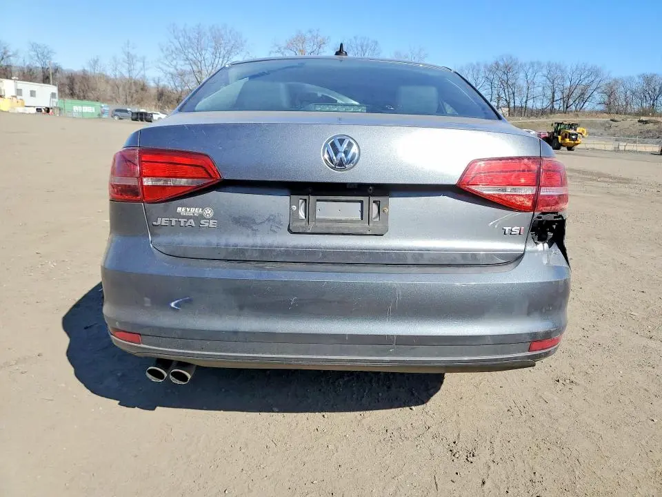 2015 VOLKSWAGEN JETTA SE  