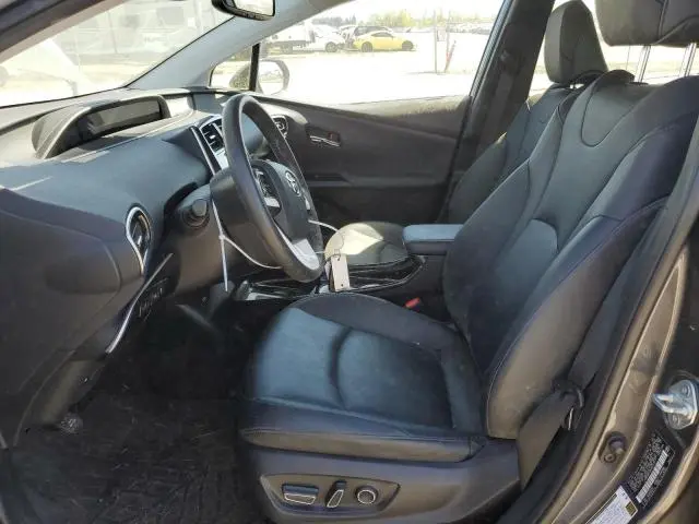 2017 TOYOTA PRIUS   