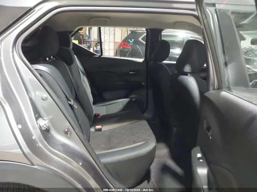 2019 NISSAN KICKS SV