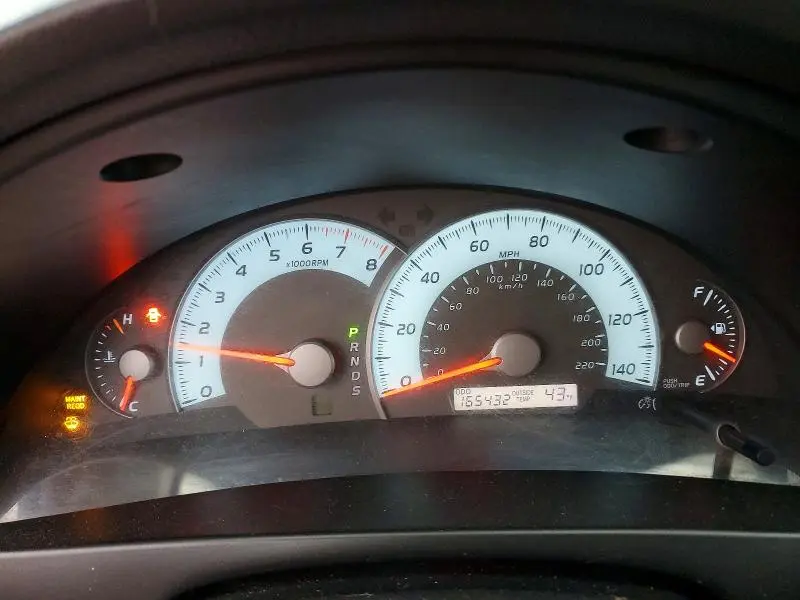 2010 TOYOTA CAMRY SE  