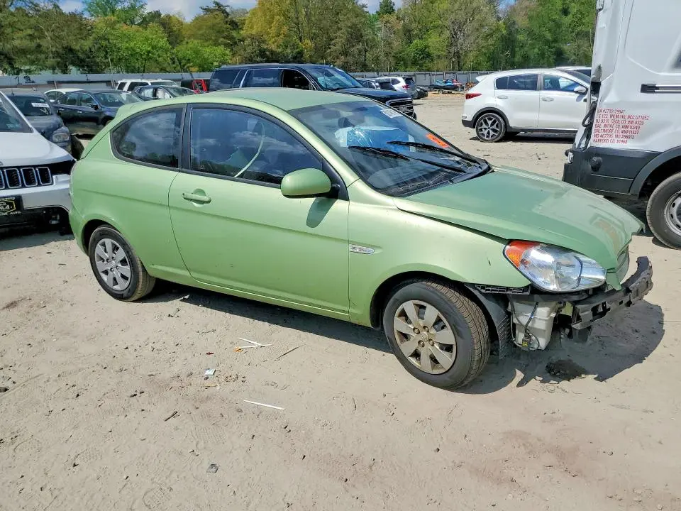 2011 HYUNDAI ACCENT GL  
