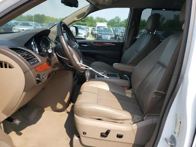 2013 CHRYSLER TOWN & COUNTRY TOURING  