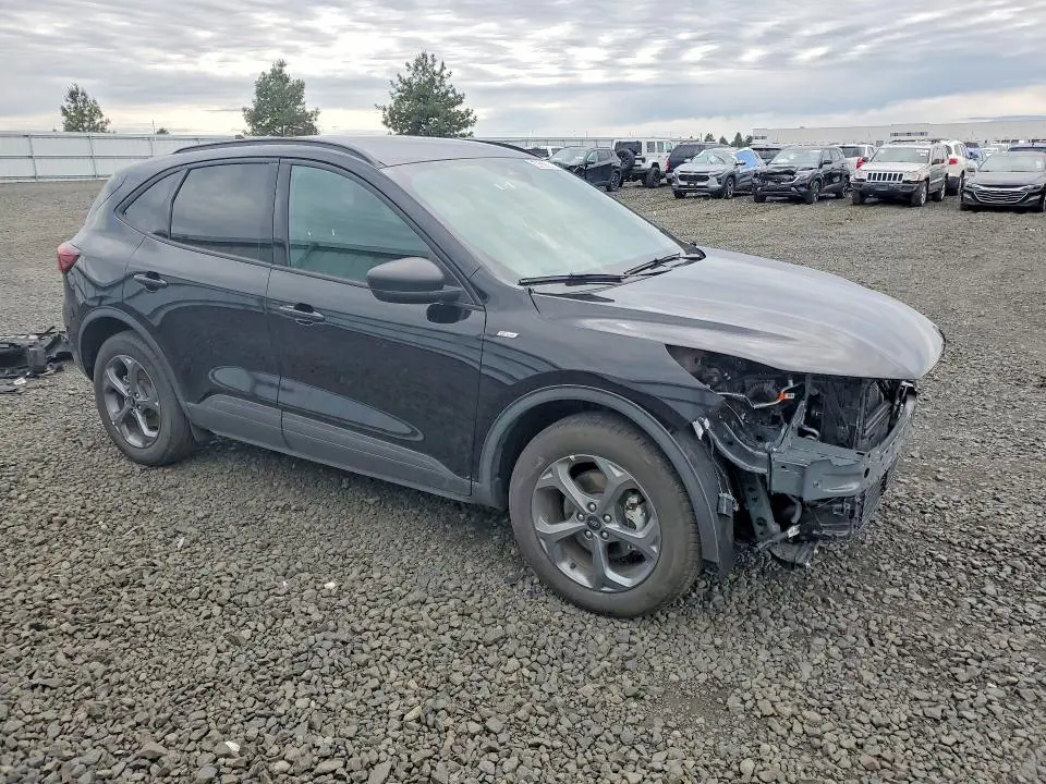 2025 FORD ESCAPE ST LINE  