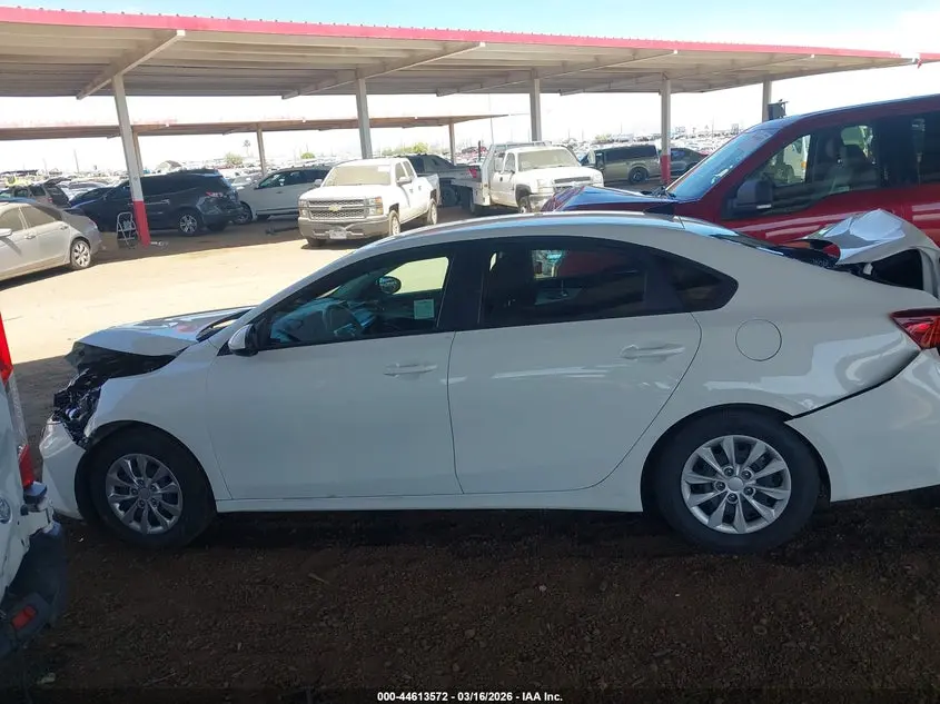 2023 KIA FORTE LX