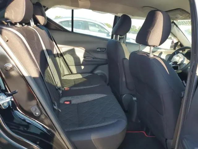 2018 NISSAN KICKS S  