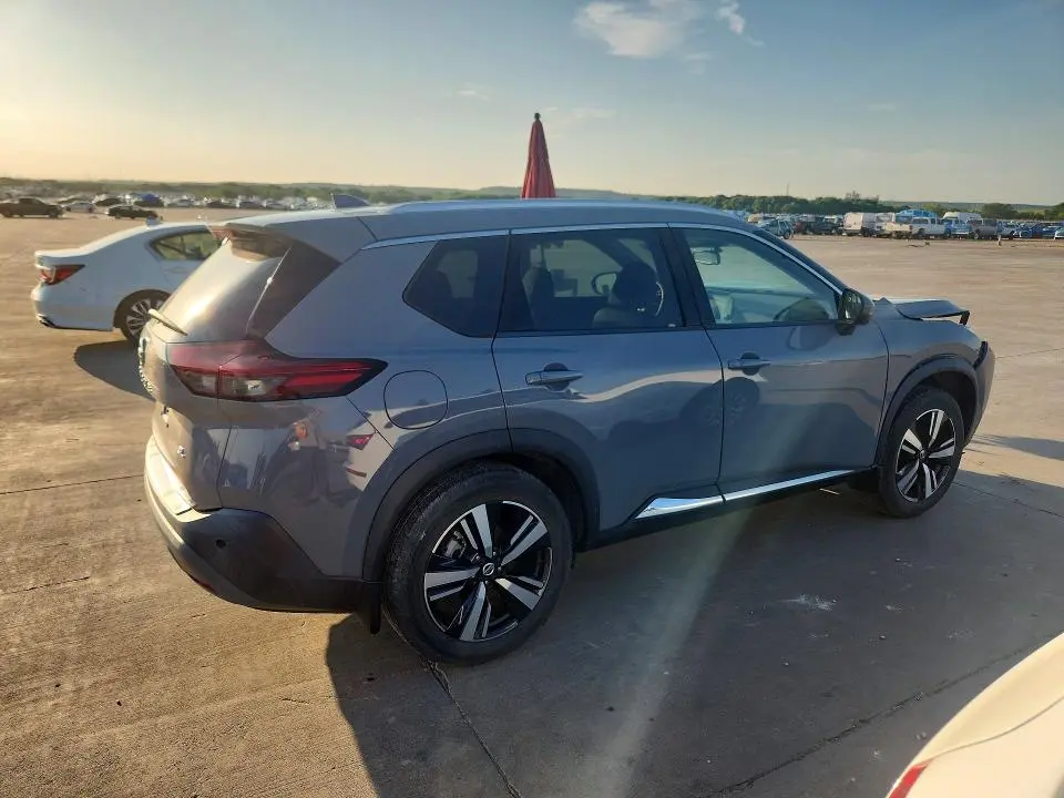 2021 NISSAN ROGUE SL  