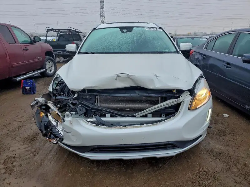 2017 VOLVO XC60 T5 INSCRIPTION  