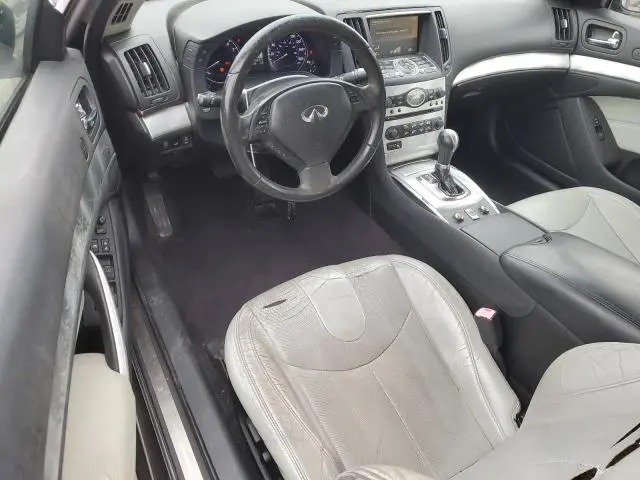 2011 INFINITI G37 BASE  