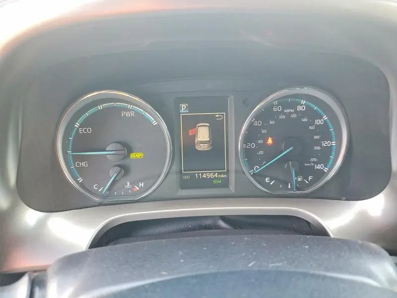 2018 TOYOTA RAV4 HV SE  