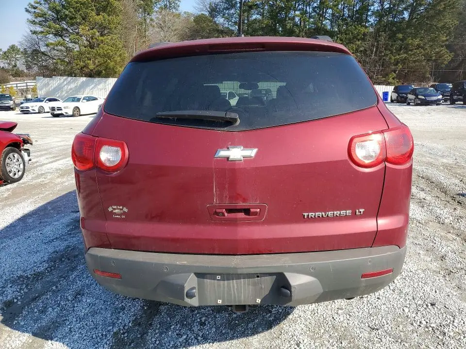 2011 CHEVROLET TRAVERSE LT  