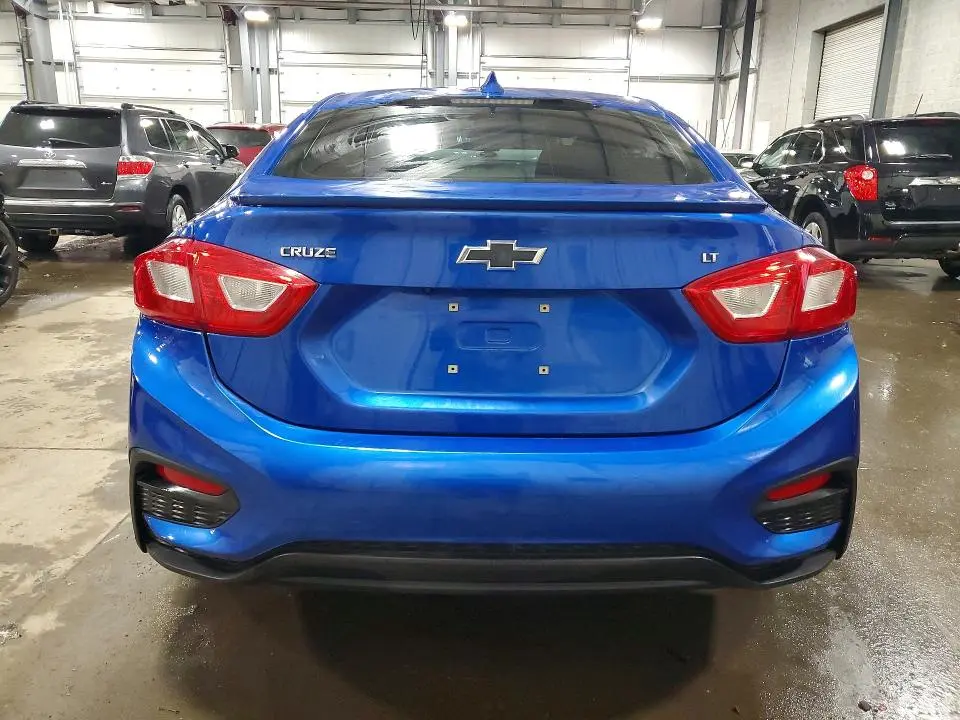 2017 CHEVROLET CRUZE LT  