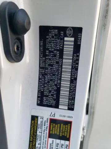 2017 TOYOTA CAMRY LE  