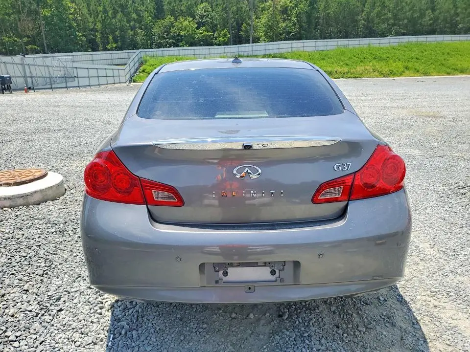 2013 INFINITI G37 BASE  