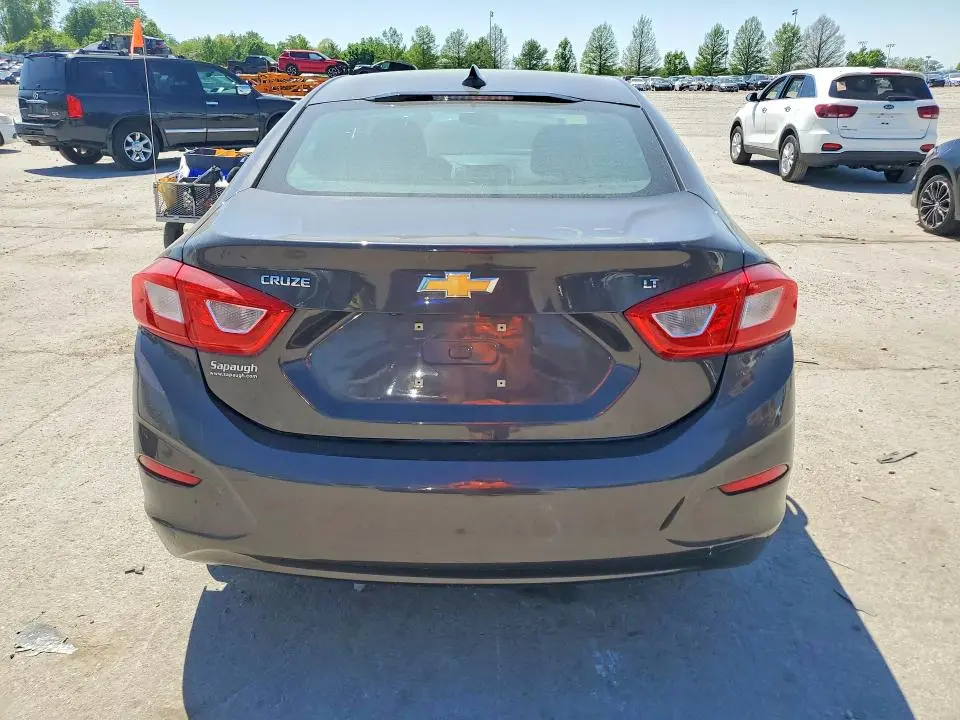 2017 CHEVROLET CRUZE LT  