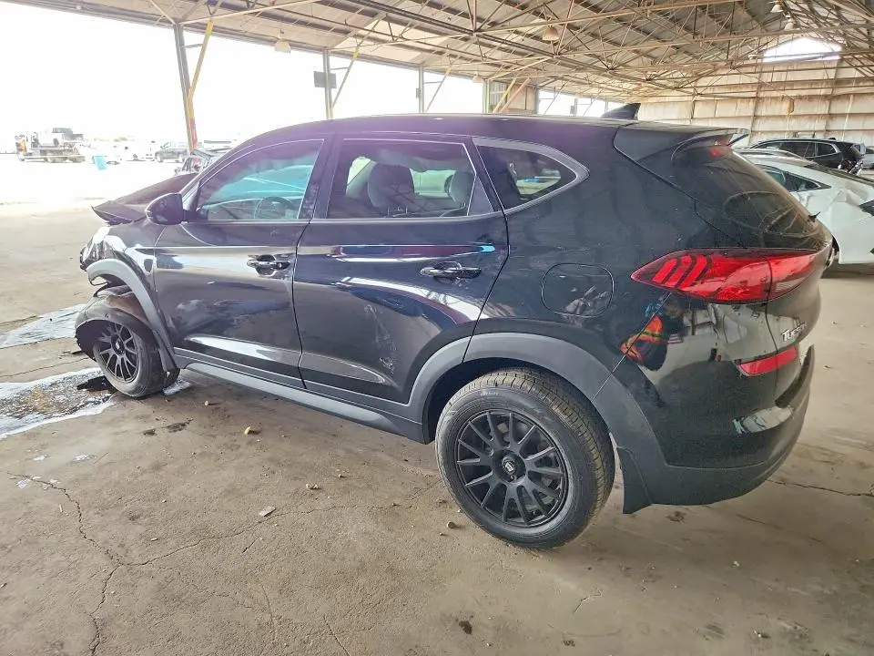 2021 HYUNDAI TUCSON SE  