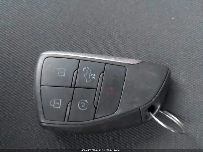 2024 GMC SIERRA 1500 4WD  SHORT BOX ELEVATION WITH 3SB