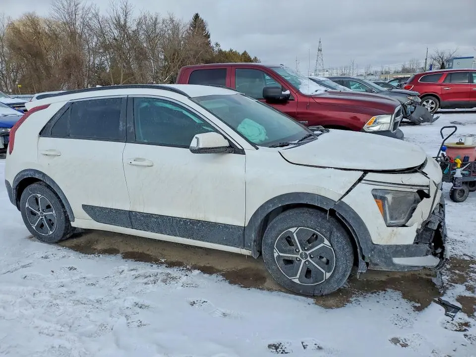 2025 KIA NIRO EX  