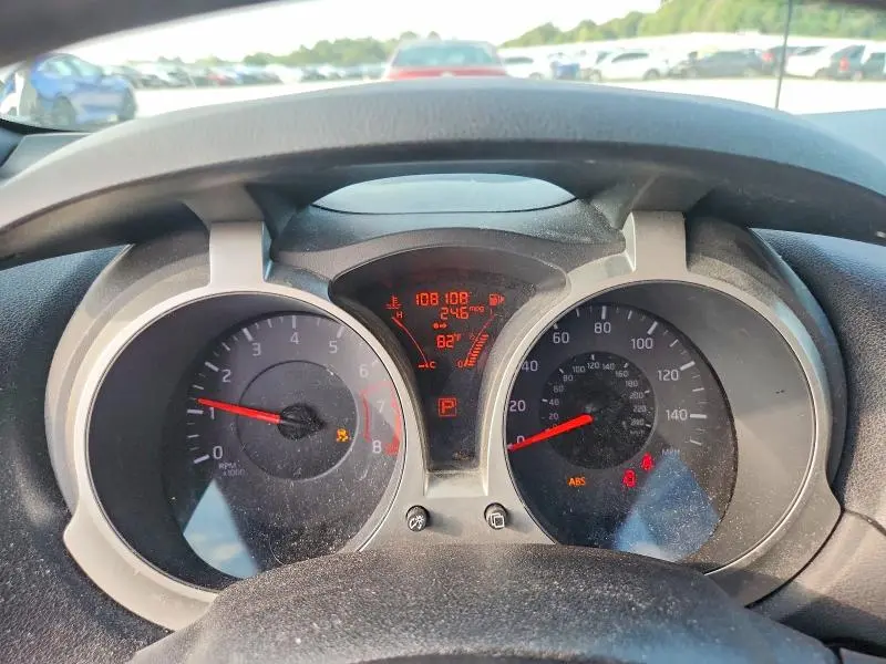 2013 NISSAN JUKE S  