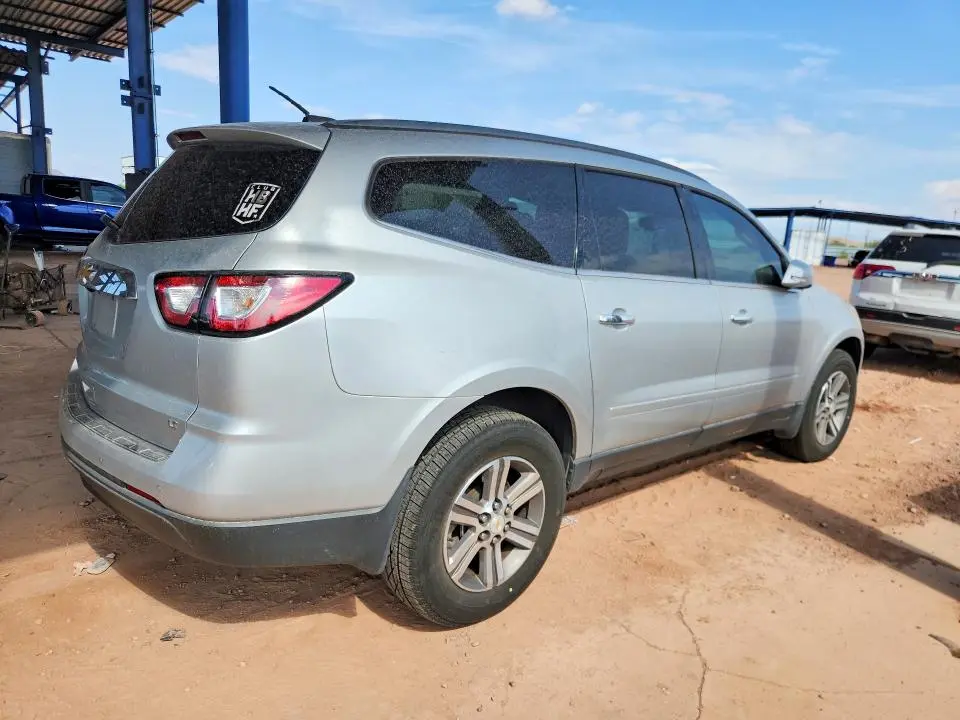 2017 CHEVROLET TRAVERSE LT  