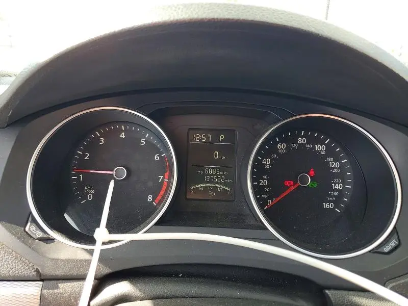 2015 VOLKSWAGEN JETTA SE  