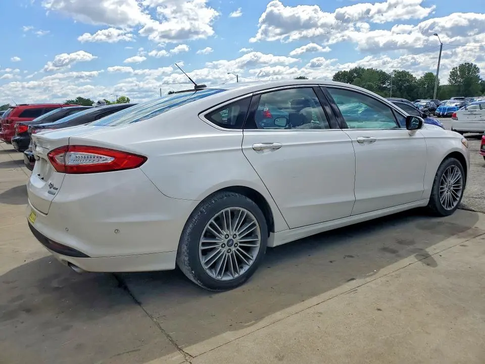 2013 FORD FUSION SE  