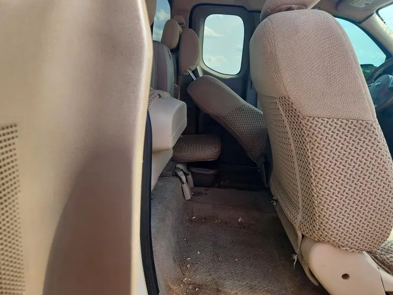 2017 NISSAN FRONTIER SV V6  