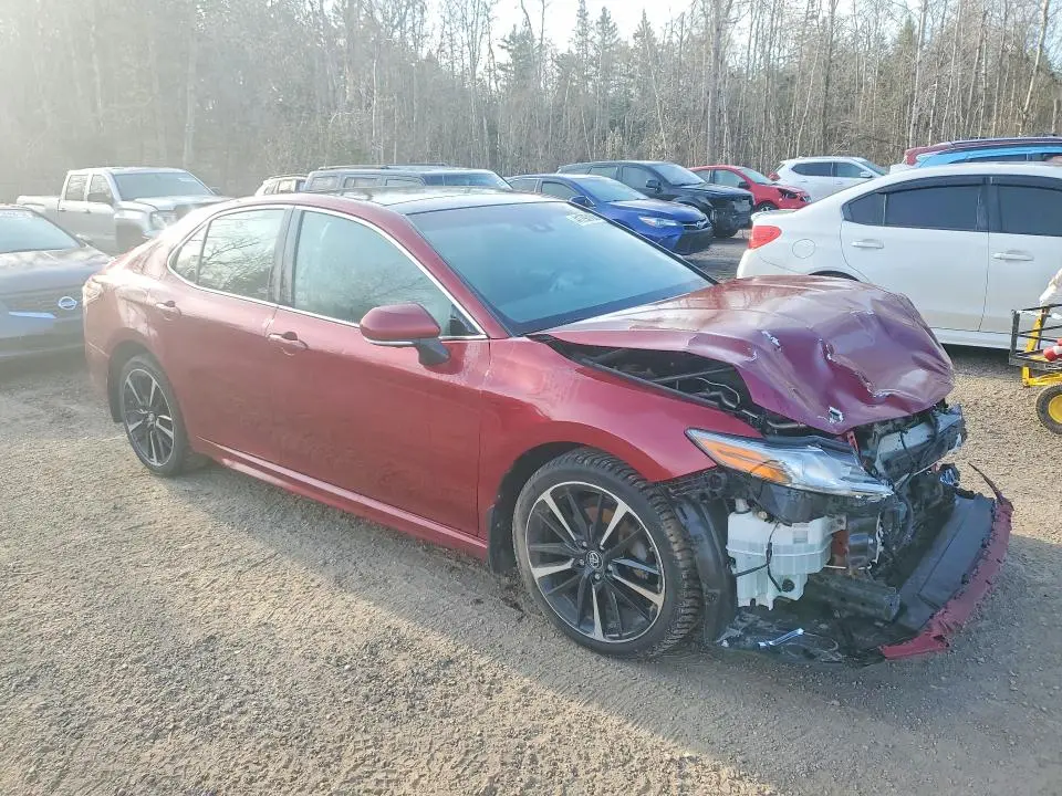 2018 TOYOTA CAMRY XLE V6  