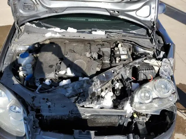2010 VOLKSWAGEN JETTA SE  