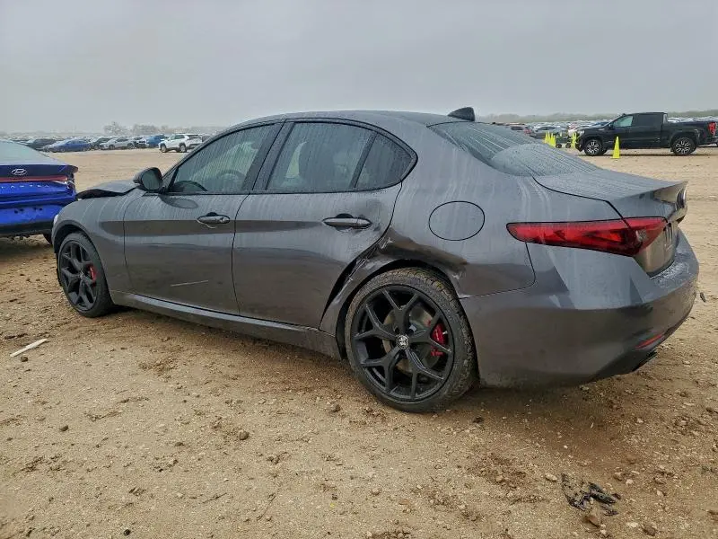 2020 ALFA ROMEO GIULIA TI  
