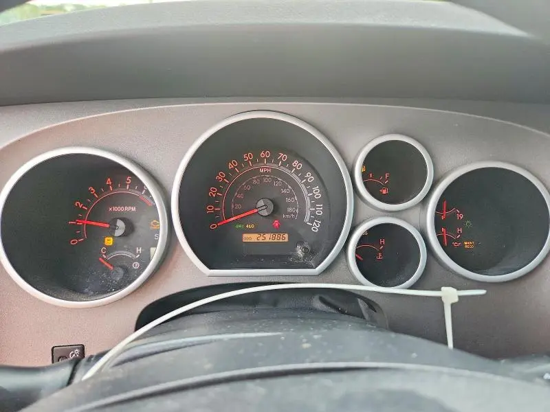 2011 TOYOTA TUNDRA DOUBLE CAB SR5  