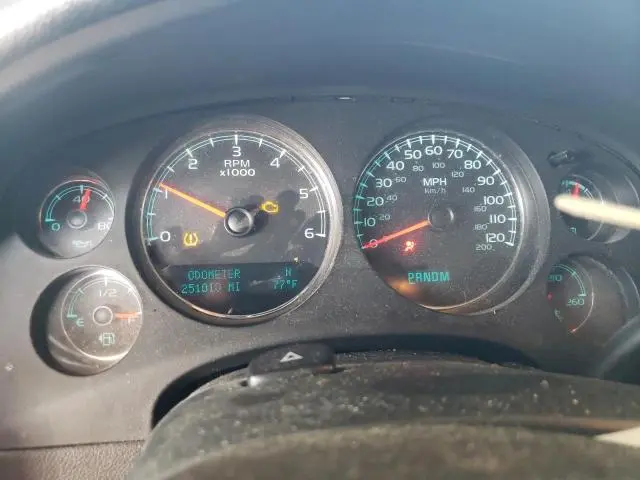 2011 CHEVROLET TAHOE K1500 LS  