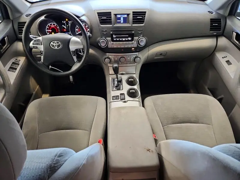 2011 TOYOTA HIGHLANDER BASE  